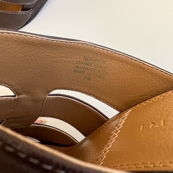 Tahari Brown Leather open Toe Sandals/ clogs - Picture 7 of 14